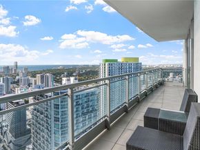 92 SW 3rd St 4704, Miami FL 33130