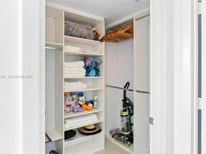 92 SW 3rd St 4704, Miami FL 33130