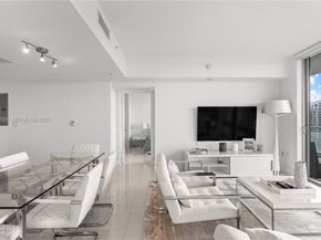 92 SW 3rd St 4704, Miami FL 33130