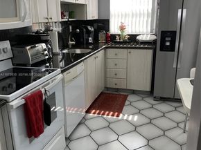 1400 Saint Charles 313, Pembroke Pines FL 33026