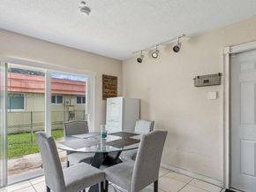 8107 NW 73rd Ter, Tamarac FL 33321