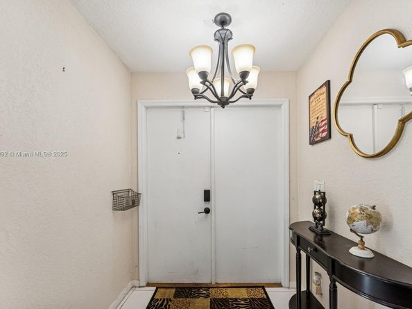 8107 NW 73rd Ter, Tamarac FL 33321