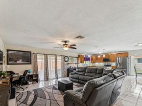 8107 NW 73rd Ter, Tamarac FL 33321