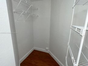 17415 NW 75th Pl 103, Hialeah FL 33015
