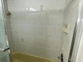 17415 NW 75th Pl 103, Hialeah FL 33015