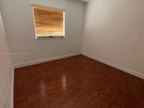 17415 NW 75th Pl 103, Hialeah FL 33015