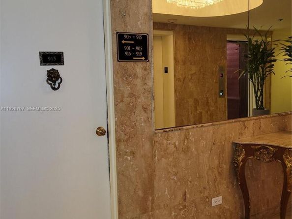 700 Biltmore Way 915, Coral Gables FL 33134