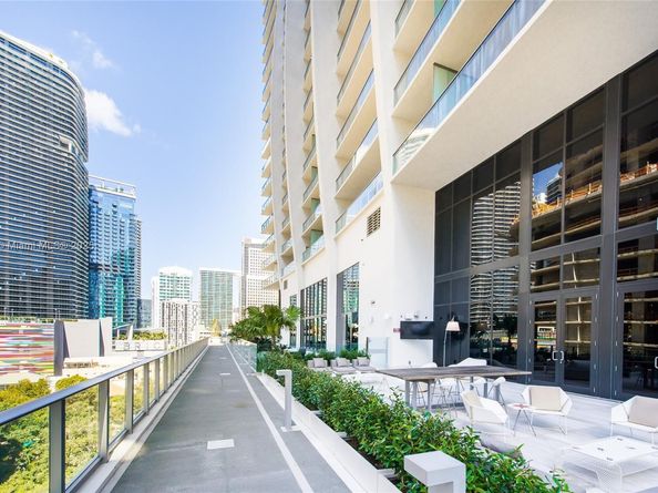 1010 Brickell Ave 3210, Miami FL 33131