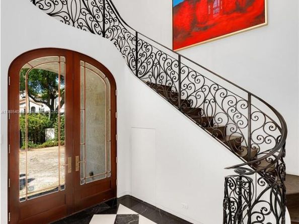 231 Costanera Rd, Coral Gables FL 33143
