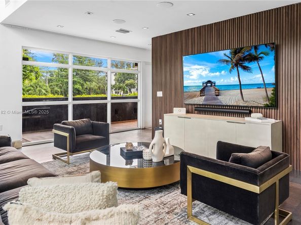 1606 S Bayshore Dr, Miami FL 33133