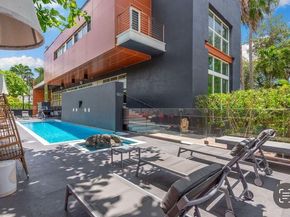 1606 S Bayshore Dr, Miami FL 33133