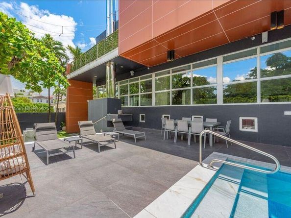 1606 S Bayshore Dr, Miami FL 33133