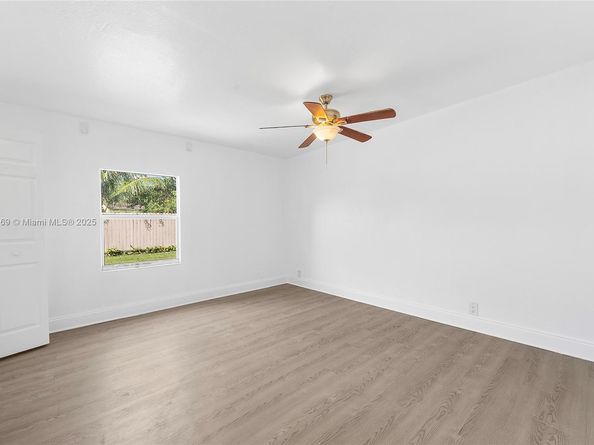 2545 NW 59th Ave, Margate FL 33063