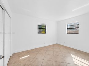 2545 NW 59th Ave, Margate FL 33063