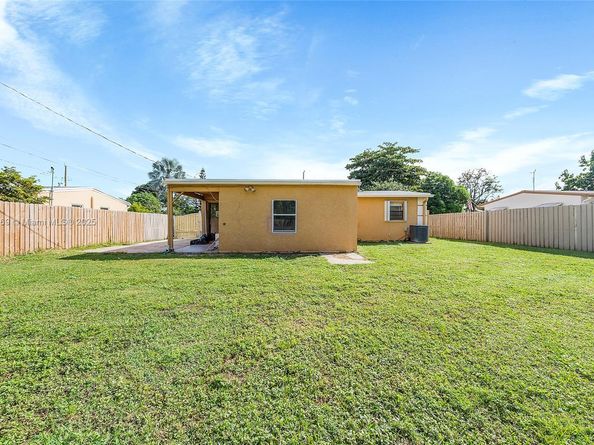 2545 NW 59th Ave, Margate FL 33063