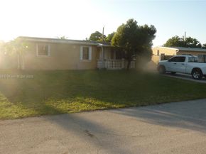 2545 NW 59th Ave, Margate FL 33063