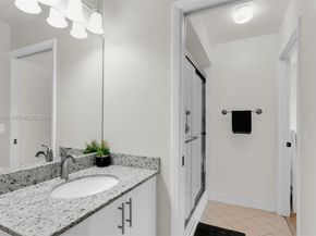 8751 SW 215th Ter, Cutler Bay FL 33189