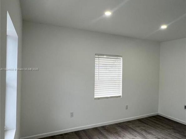 4139 NW 23rd Ave, Miami FL 33142
