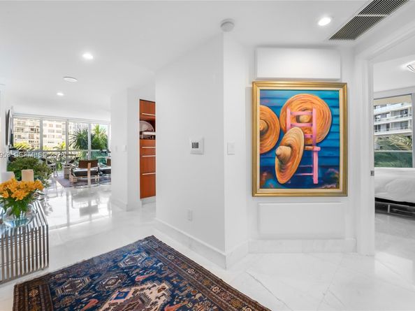 1331 Brickell Bay Dr 408, Miami FL 33131