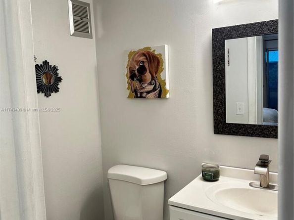 220 Cambridge I, West Palm Beach FL 33417