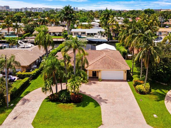 2700 NE 23RD Street, Pompano Beach FL 33062