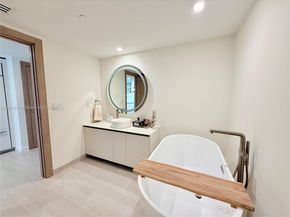 495 Brickell Ave 5106 (remodeled), Miami FL 33131