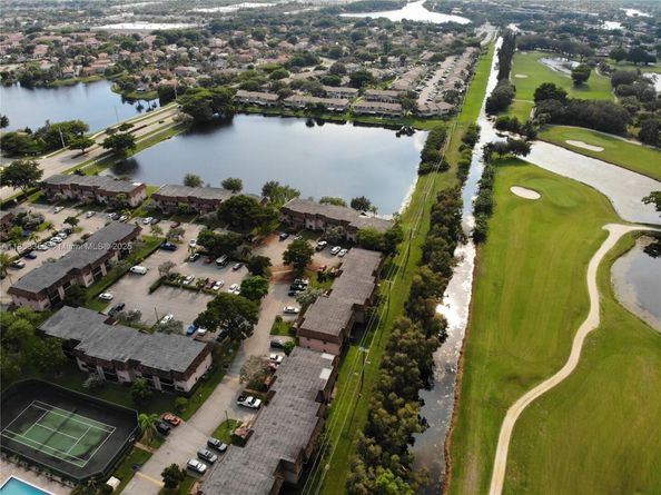 1156 NW 106th Ter 204, Pembroke Pines FL 33026