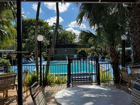 5141 W Oakland Park Blvd 307, Lauderdale Lakes FL 33313