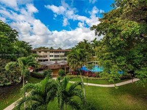 5141 W Oakland Park Blvd 307, Lauderdale Lakes FL 33313