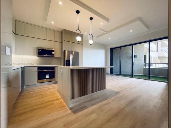 201 Crandon Blvd 305, Key Biscayne FL 33149