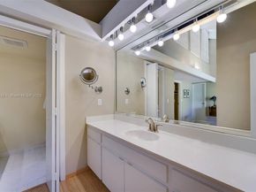 3169 Via Abitare Way 6, Miami FL 33133