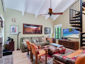 3169 Via Abitare Way 6, Miami FL 33133