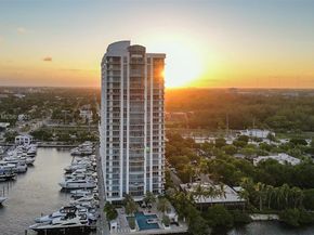 17301 Biscayne Blvd 2102, North Miami Beach FL 33160