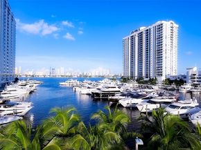 17301 Biscayne Blvd 2102, North Miami Beach FL 33160