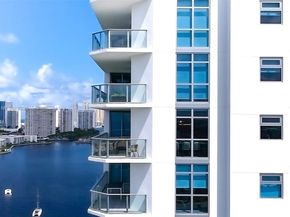 17301 Biscayne Blvd 2102, North Miami Beach FL 33160
