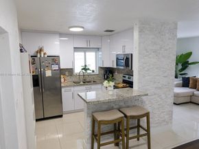 11922 SW 176th Ter, Miami FL 33177