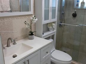 11922 SW 176th Ter, Miami FL 33177