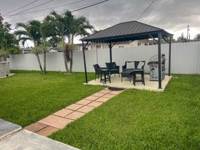 11922 SW 176th Ter, Miami FL 33177