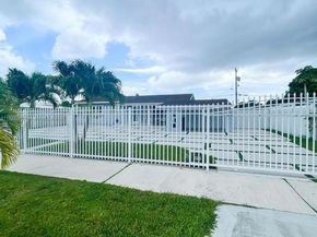 11922 SW 176th Ter, Miami FL 33177
