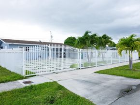 11922 SW 176th Ter, Miami FL 33177