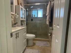 11922 SW 176th Ter, Miami FL 33177