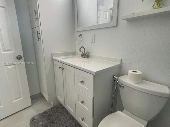 11922 SW 176th Ter, Miami FL 33177