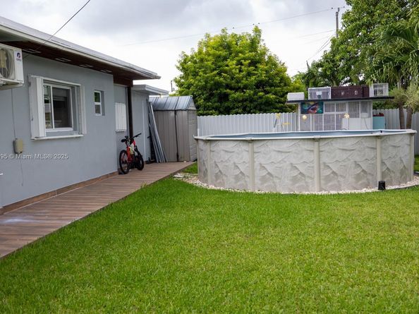 11922 SW 176th Ter, Miami FL 33177