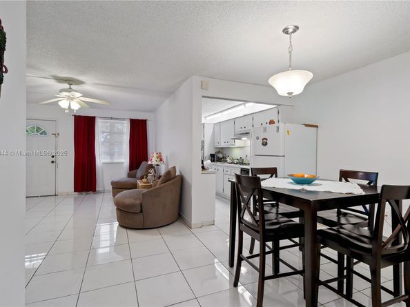 165 NE 203rd Ter C20, Miami Gardens FL 33179