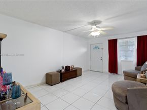 165 NE 203rd Ter C20, Miami Gardens FL 33179