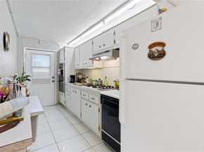 165 NE 203rd Ter C20, Miami Gardens FL 33179