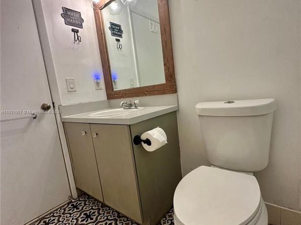 17253 NW 6th Ct, Pembroke Pines FL 33029