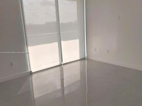 5077 NW 7th St 1111, Miami FL 33126