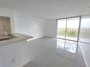 5077 NW 7th St 1111, Miami FL 33126