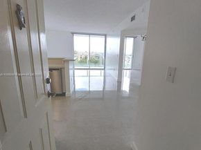 5077 NW 7th St 1111, Miami FL 33126